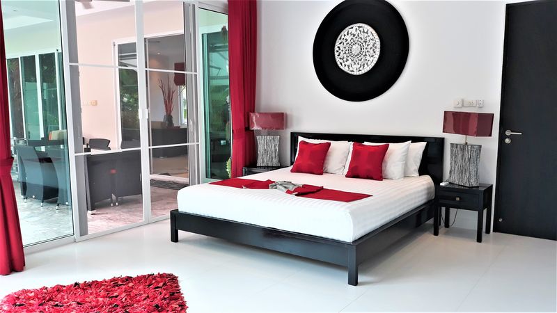 Modern 3 Bedroom Villa In Sought After Residence Thai